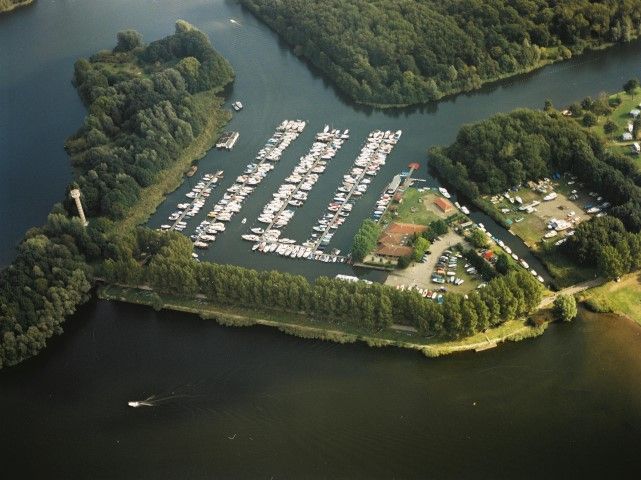 Een luchtfoto van het Experience terrein