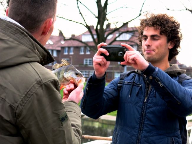 In Vis TV Next duiken we met Thom Beentjes in de wereld van Streetfishing