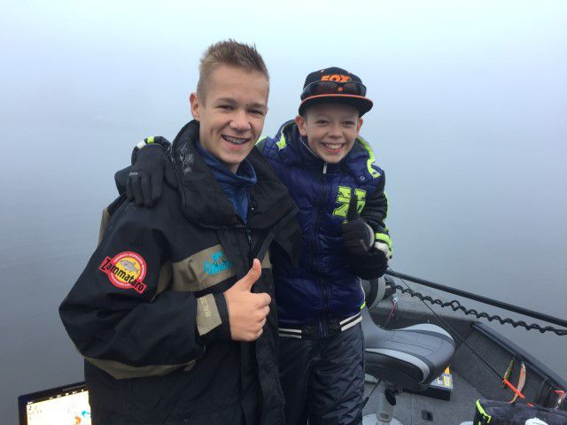 Jelle en Timo, het is mistig en we zijn net gestart